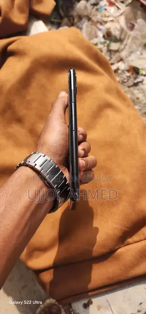 অ্যাপল আইফোন ১১ প্রো ম্যাক্স ২৫৬ জিবি ব্ল্যাক