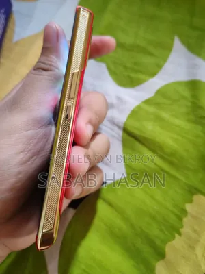 নতুন জিও আর৪৪ লাল