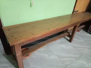 Dining table for sale