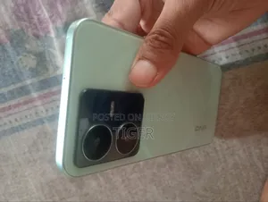 নতুন ভিভো ওয়াই২২ ১২৮ জিবি