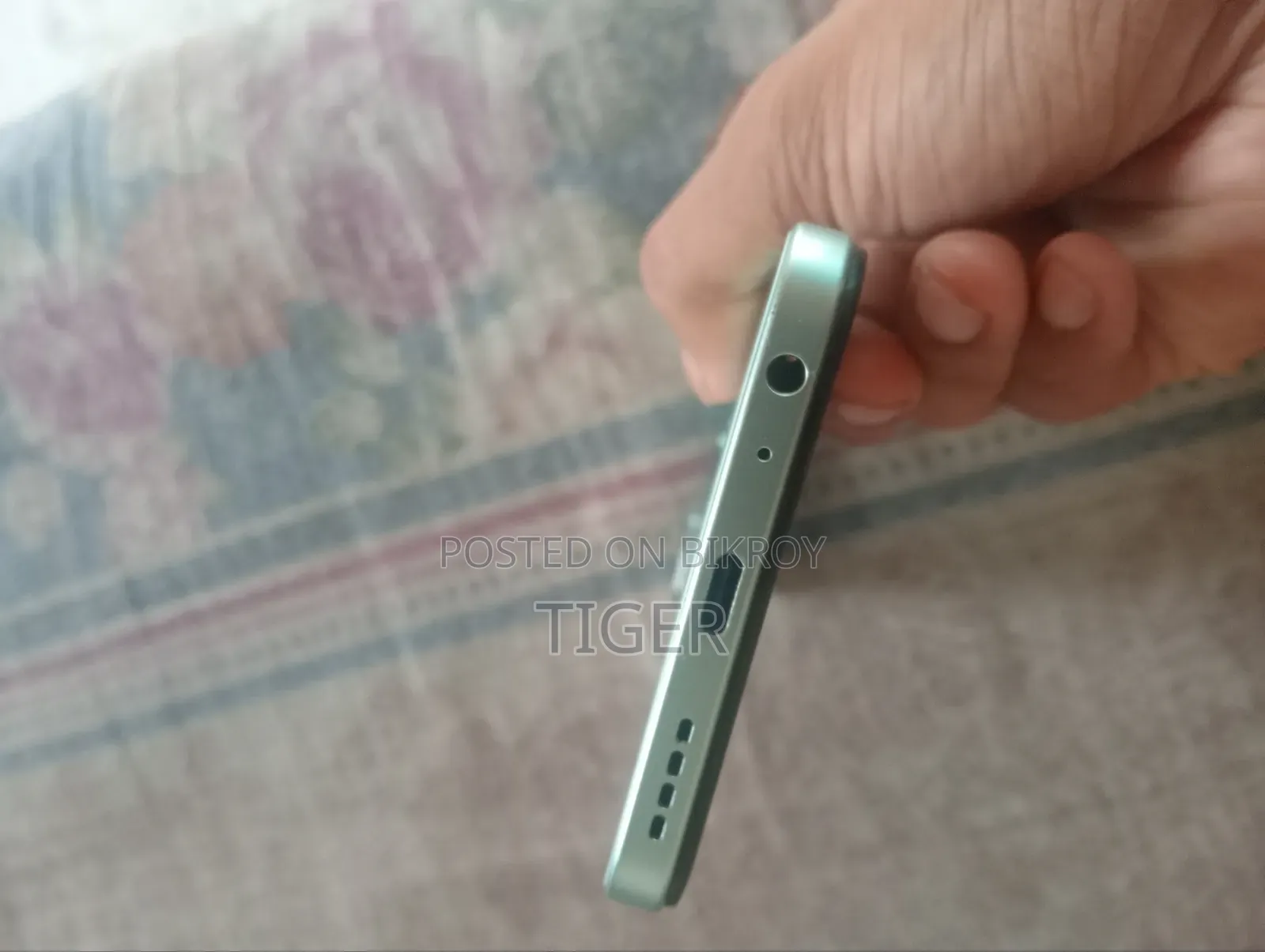 নতুন ভিভো ওয়াই২২ ১২৮ জিবি