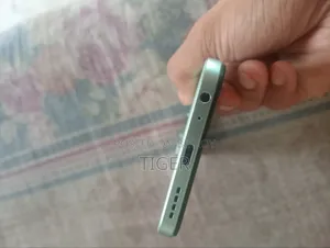 নতুন ভিভো ওয়াই২২ ১২৮ জিবি