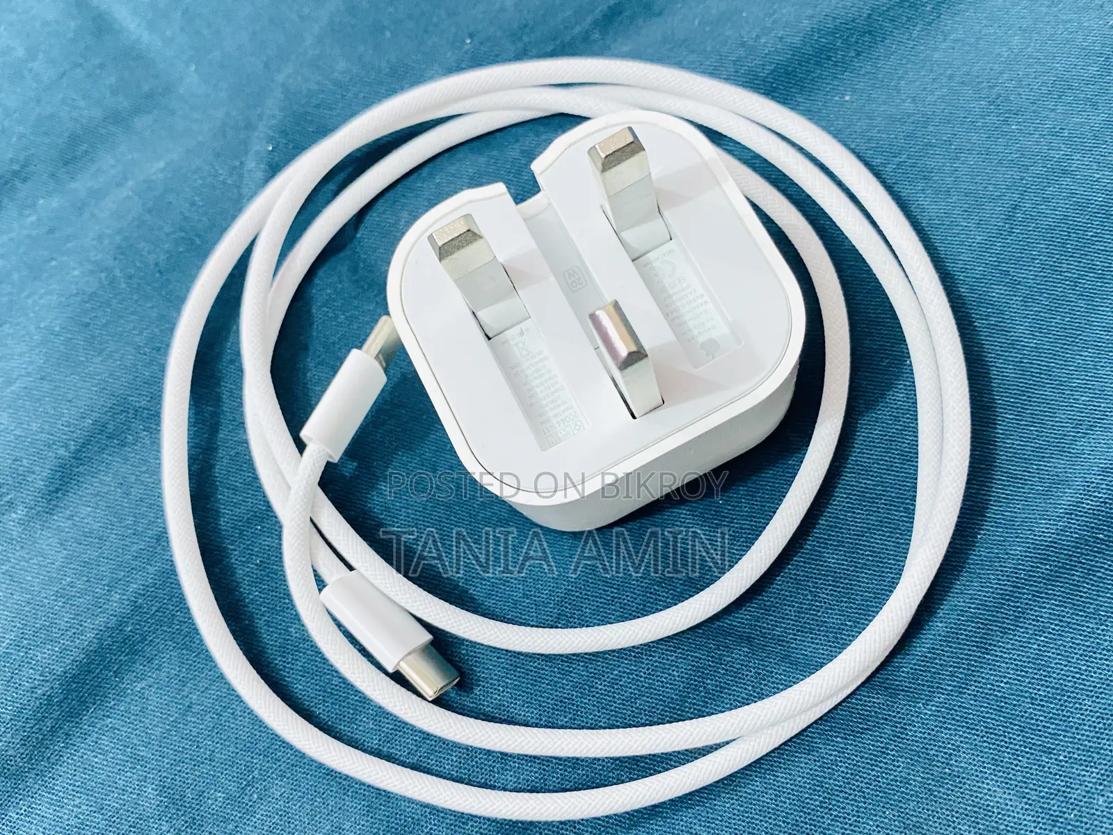 iPhone 16 Pro Charger