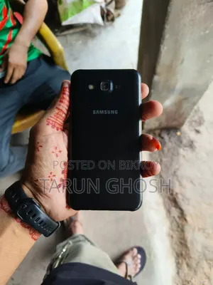 Samsung Galaxy J7 Plus 32 GB Black