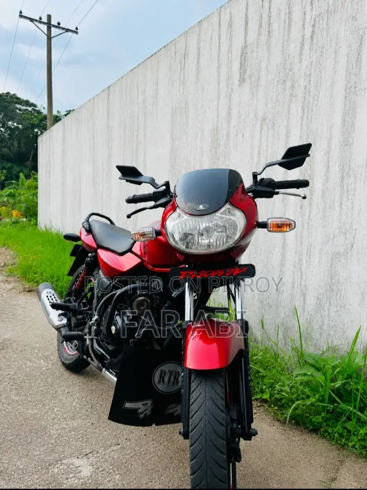 Bajaj Discover 135 2013 Red