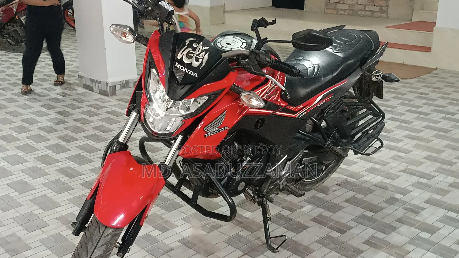 Honda Hornet 2022 Red