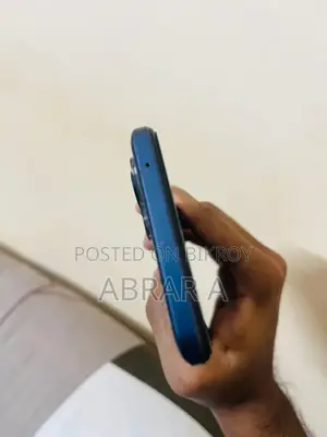 Realme 128 GB Blue