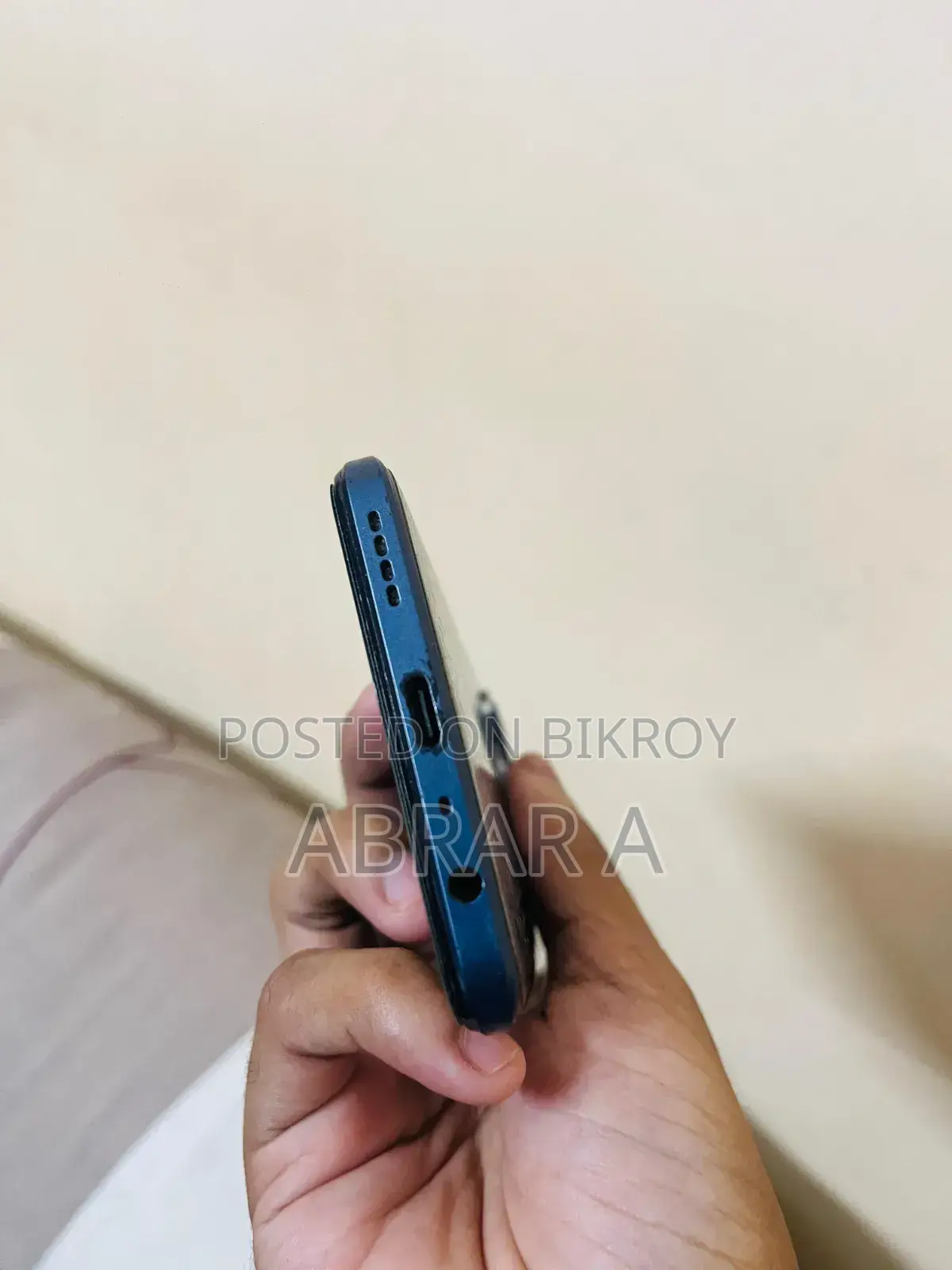 Realme 128 GB Blue