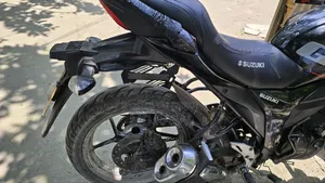 Suzuki Gixxer Monotone 2018 Black