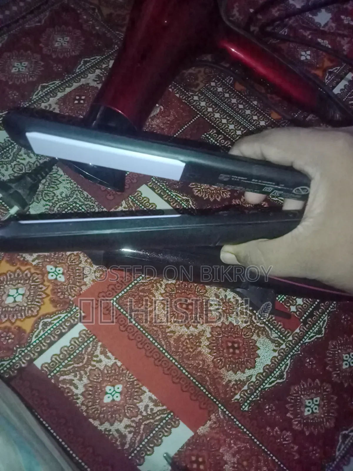 Hair straightener
