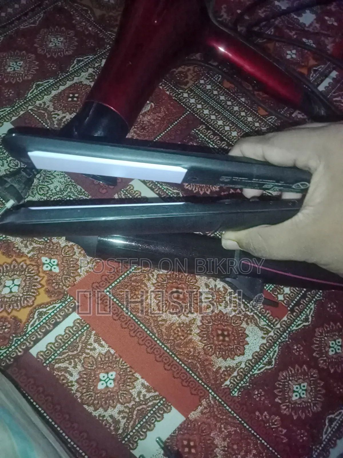 Hair straightener