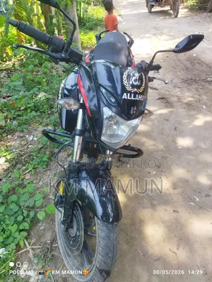 Hero Hunk 150R Dual Disc ABS 2022 Black