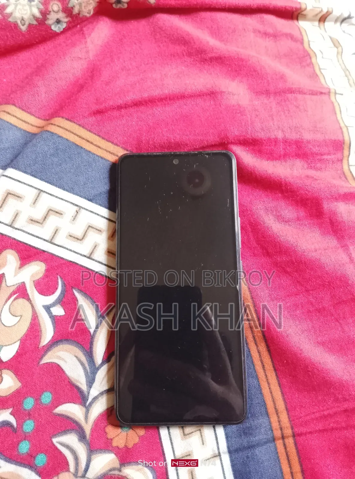 আইকিউওও ১২৮ জিবি