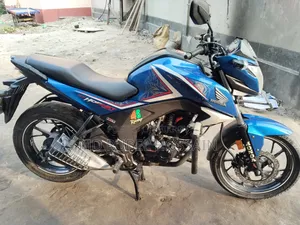 Honda Hornet 2018 Blue