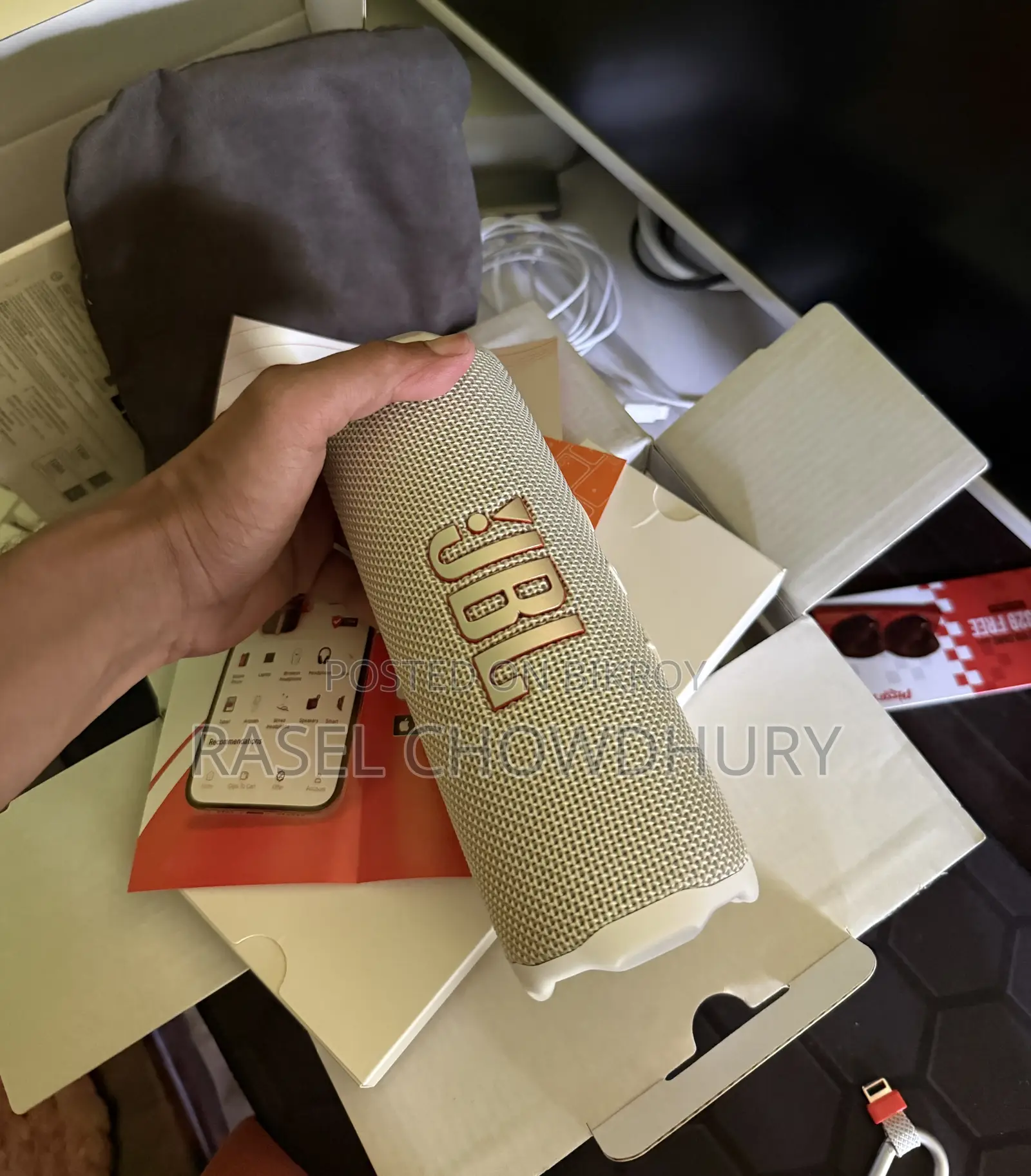 JBL Flip 7 Original Speaker Bought From Apple Gadgets