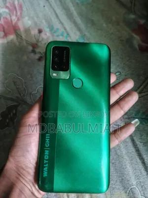 Walton 32 GB Green