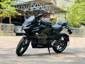 সুজুকি জিক্সার এসএফ এফআই ২০২৩ ব্ল্যাক