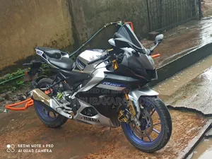 Yamaha 2023 Silver
