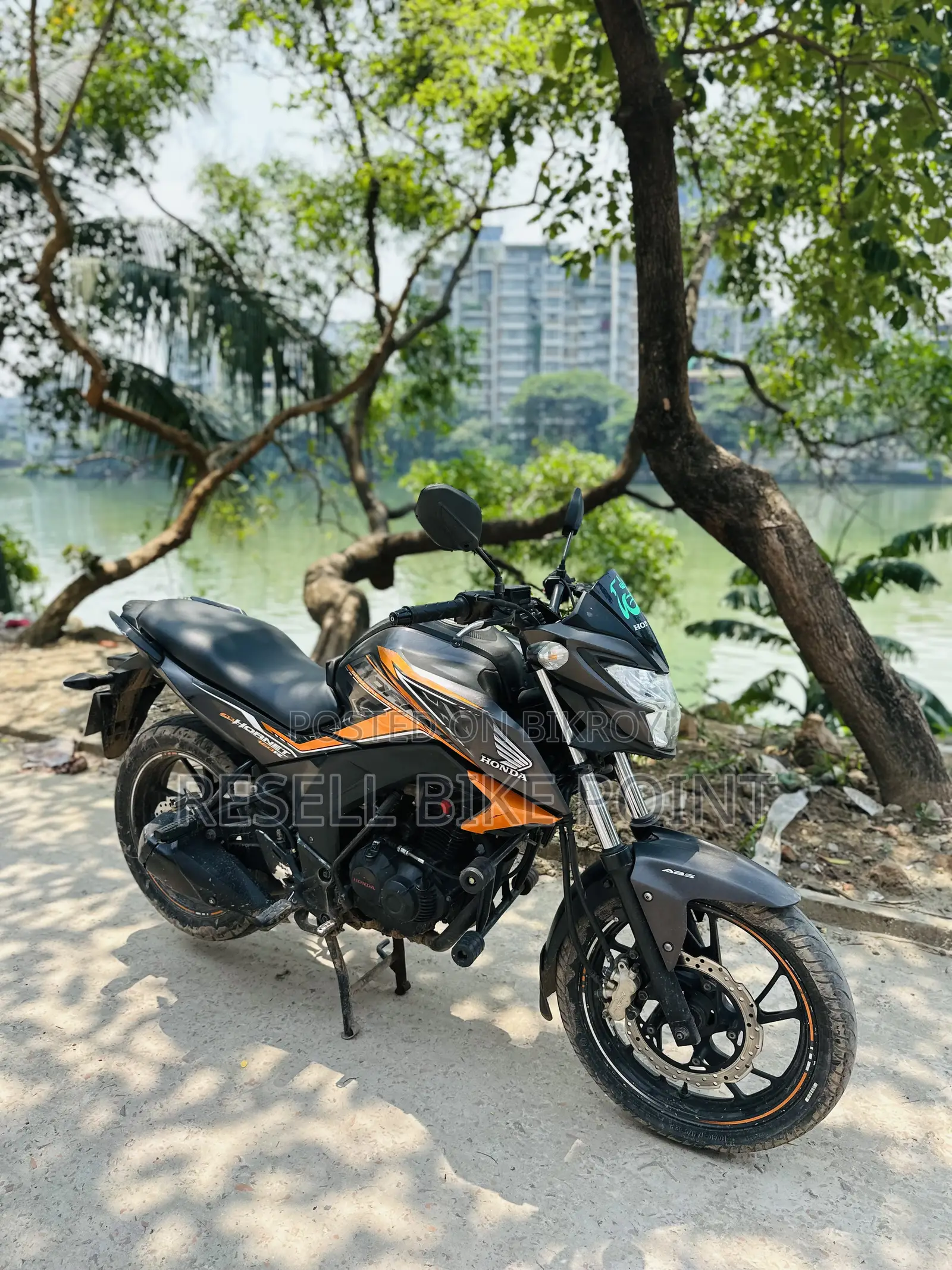 Honda Hornet 2020 Orange