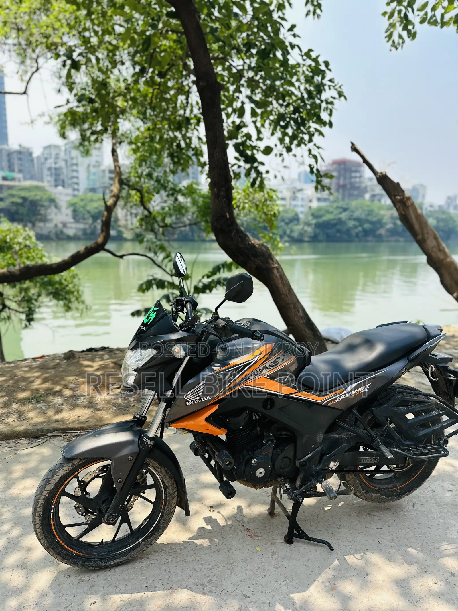 Honda Hornet 2020 Orange