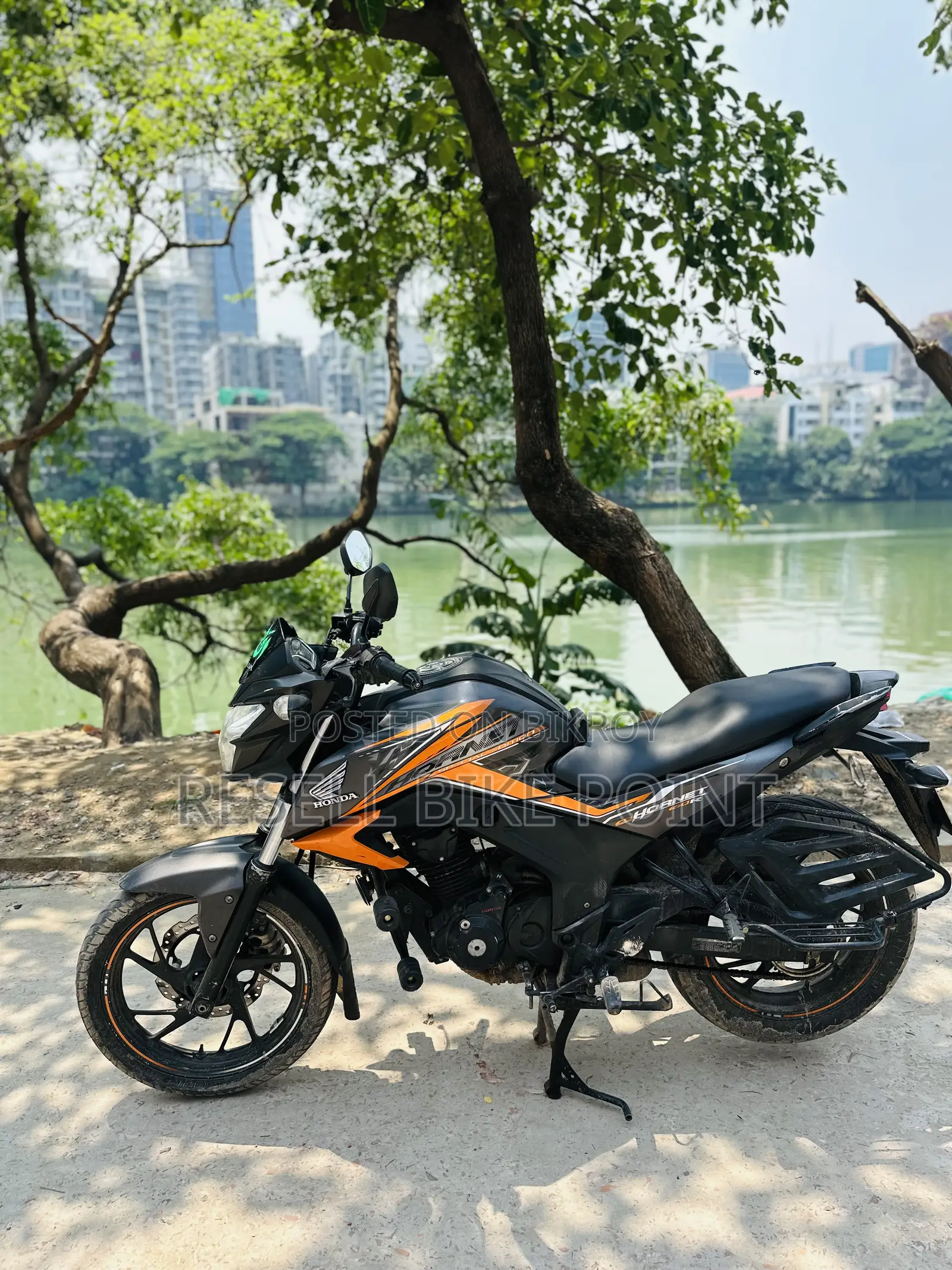 Honda Hornet 2020 Orange