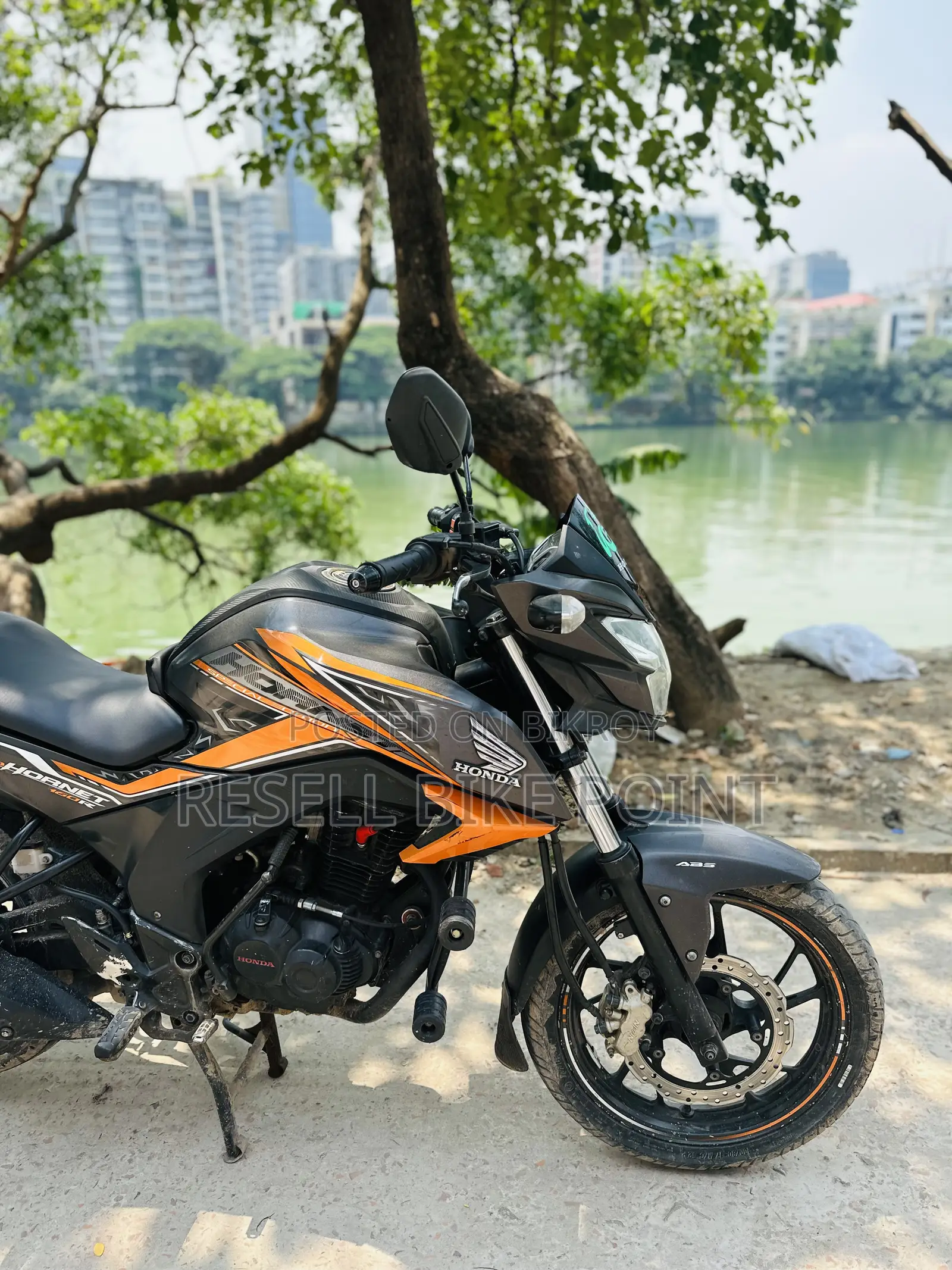 Honda Hornet 2020 Orange