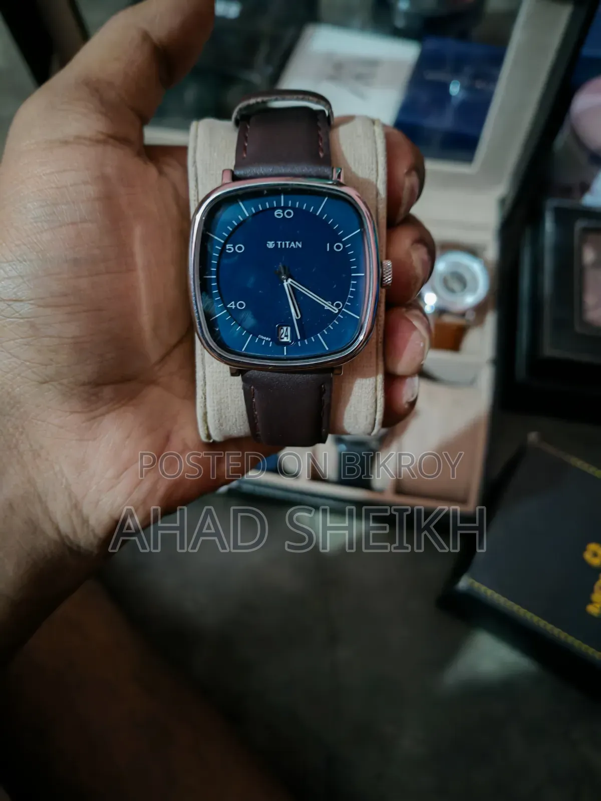 Luxury Branded Watch, বিভিন্ন ব্র্যান্ডের লাক্সারি ঘড়ি।