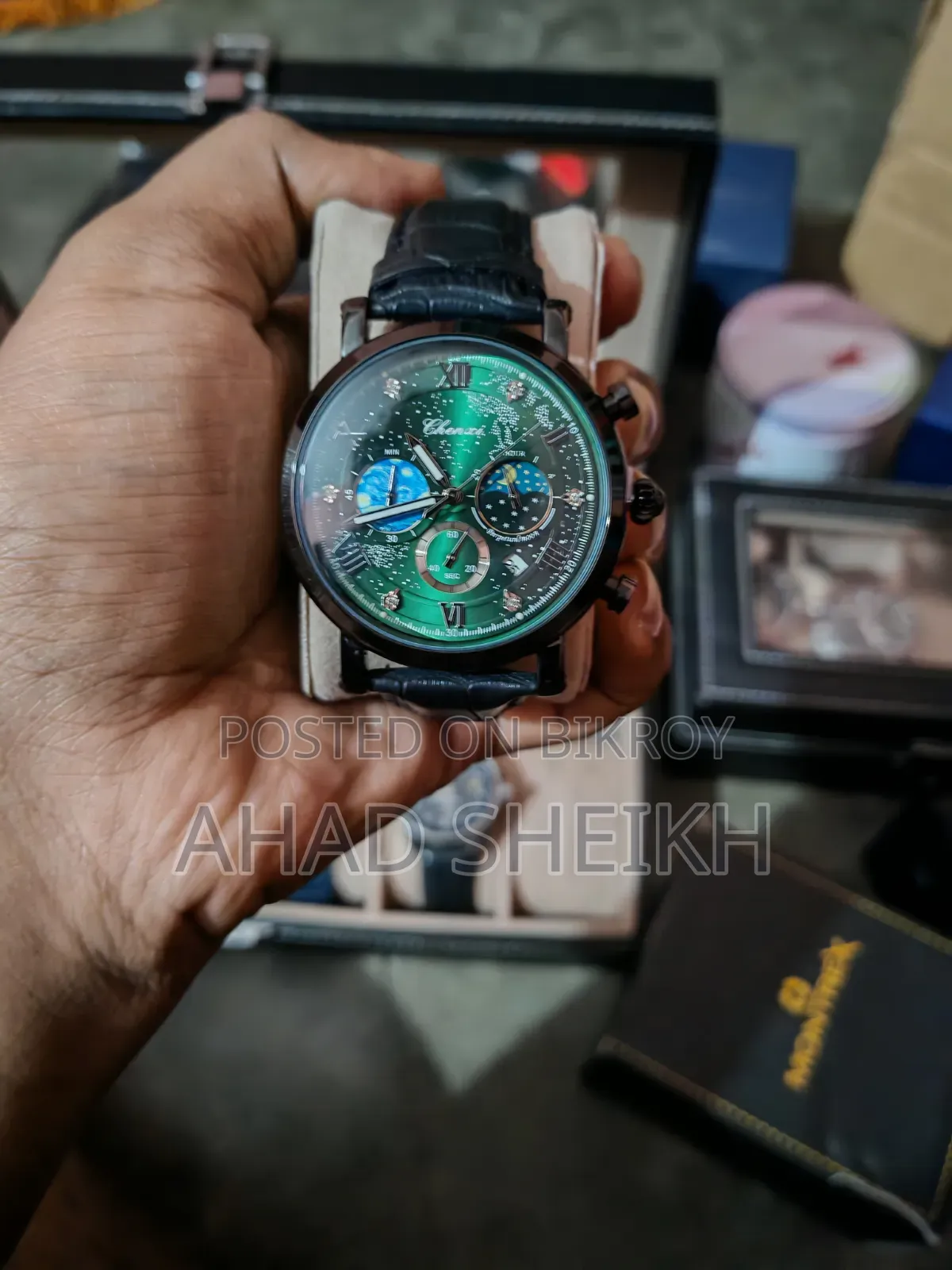 Luxury Branded Watch, বিভিন্ন ব্র্যান্ডের লাক্সারি ঘড়ি।