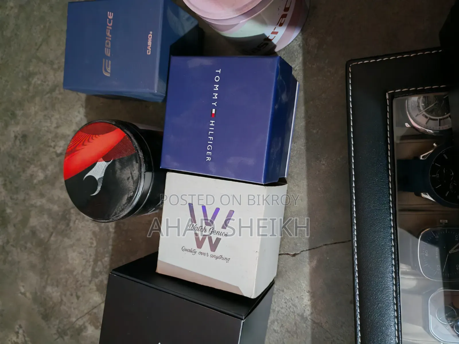 Luxury Branded Watch, বিভিন্ন ব্র্যান্ডের লাক্সারি ঘড়ি।