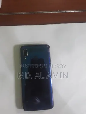 Samsung Galaxy A20 32 GB Black