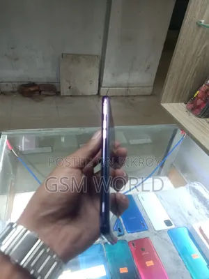 Oppo F9 64 GB
