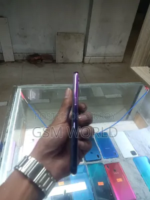 Oppo F9 64 GB
