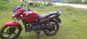 Hero Glamour 2017 Red