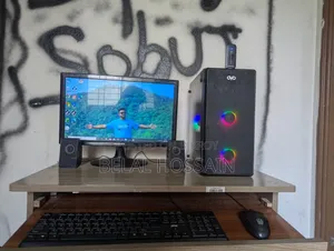 Desktop Computer 8GB Intel Core I5 SSD 128GB