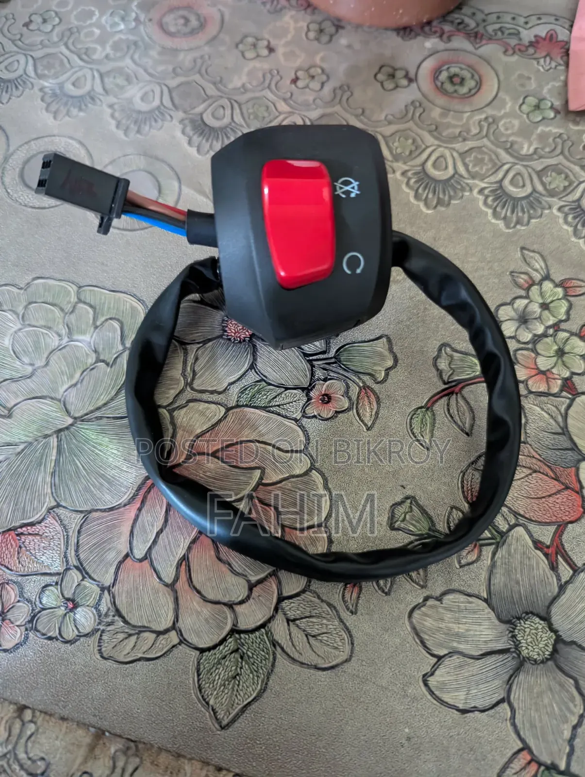 Yamaha Version 2 বাইকের অরিজিনাল রাইট হ্যান্ডেল সুইচ Set বিক্রি হবে
