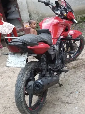 হিরো হাংক ২০১৫ লাল