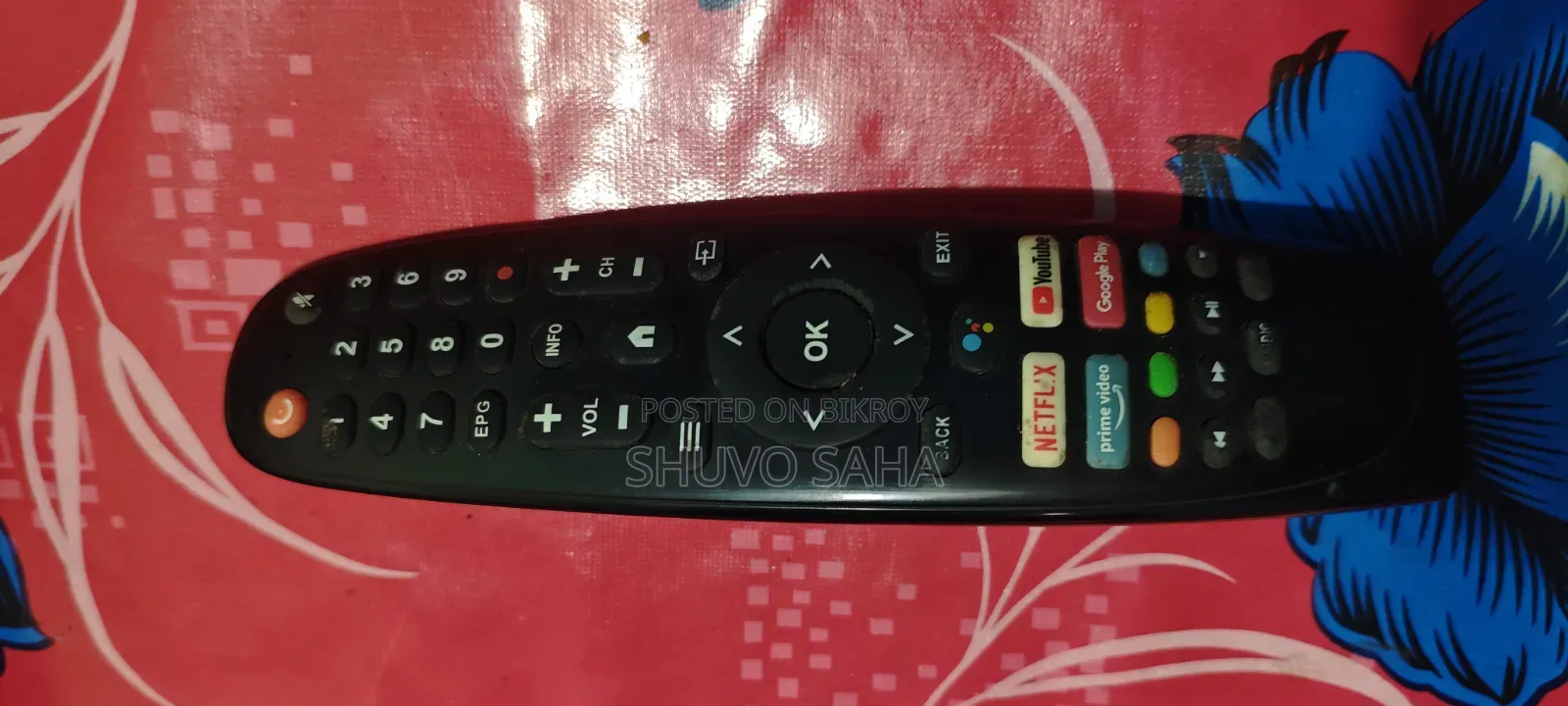 Walton 32" Android Smart TV (Model: W32d120eg1) - Selling with full box