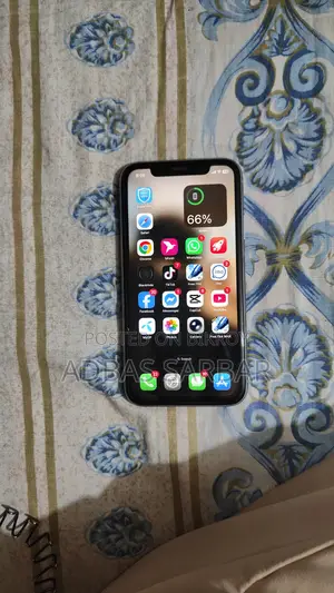 Apple iPhone 11 64 GB Purple