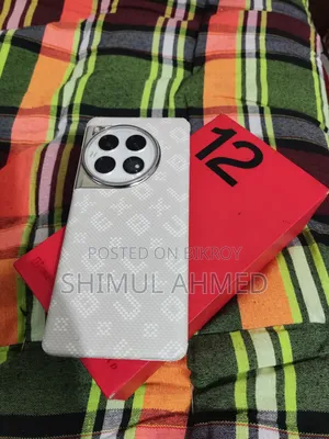 ওয়ানপ্লাস ১২ ২৫৬ জিবি সাদা