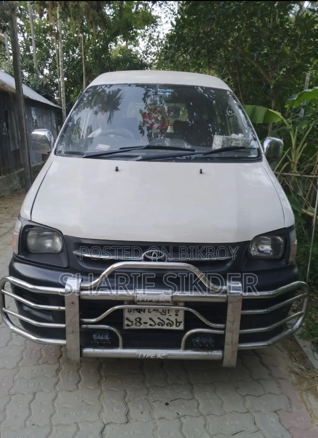 Toyota Noah 2.0 AWD (8 Seater) 2003 White