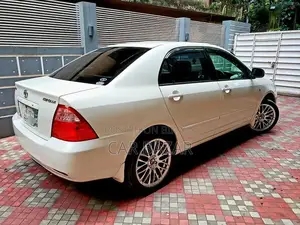 Toyota Corolla Sedan Automatic 2005 White