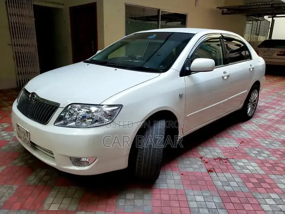 Toyota Corolla Sedan Automatic 2005 White