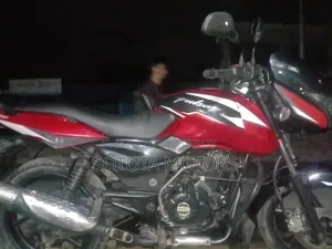 Bajaj Pulsar 150 2012 Red