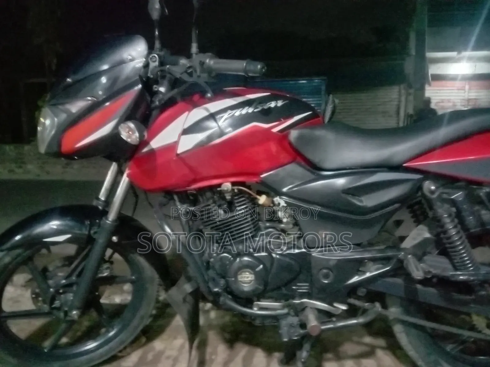 Bajaj Pulsar 150 2012 Red
