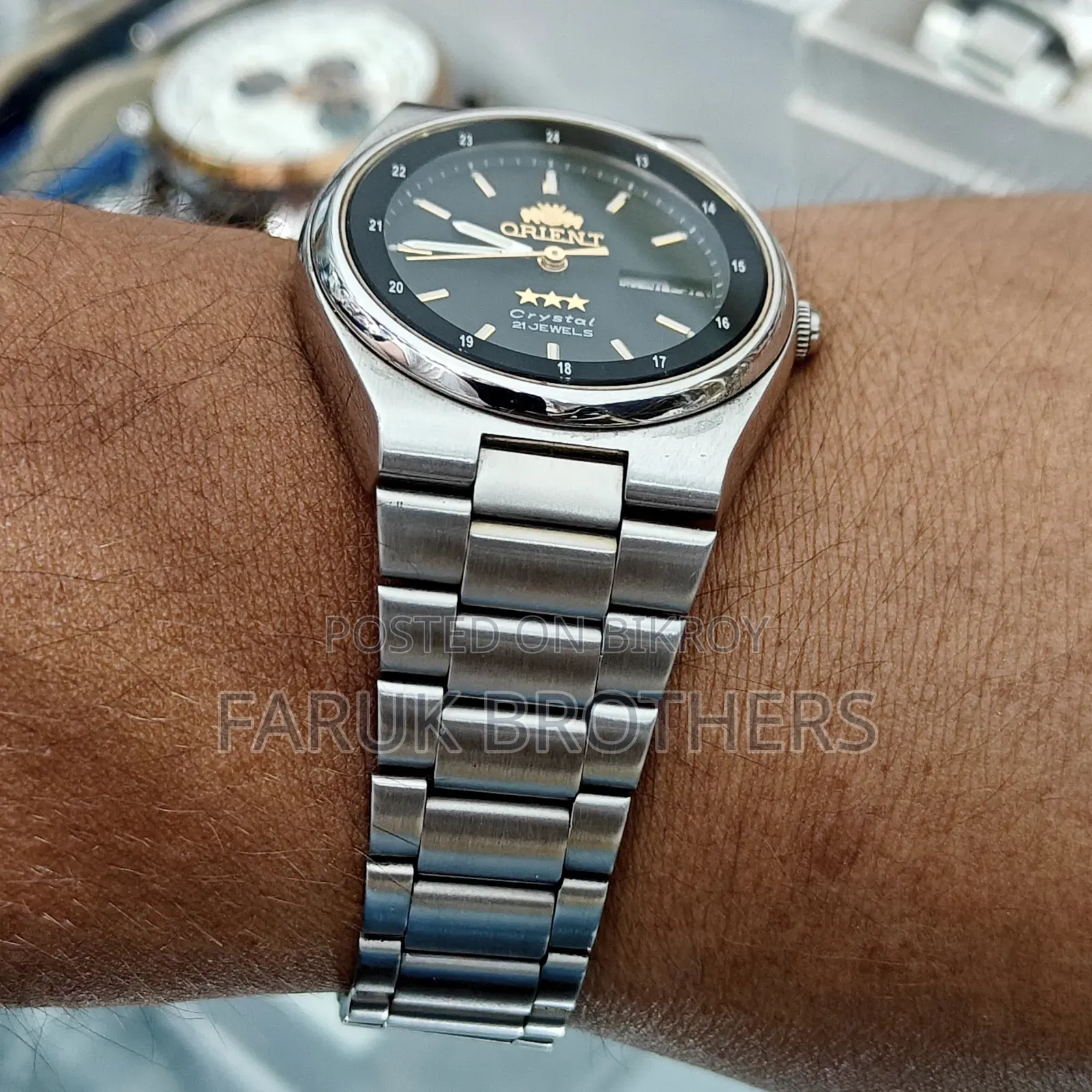 Vintage Orient Crystal 3-Star 21 Jewels Automatic Men's Watch (Japan)