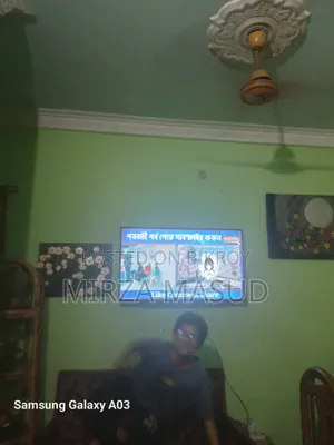 Titanic 43-inch TV