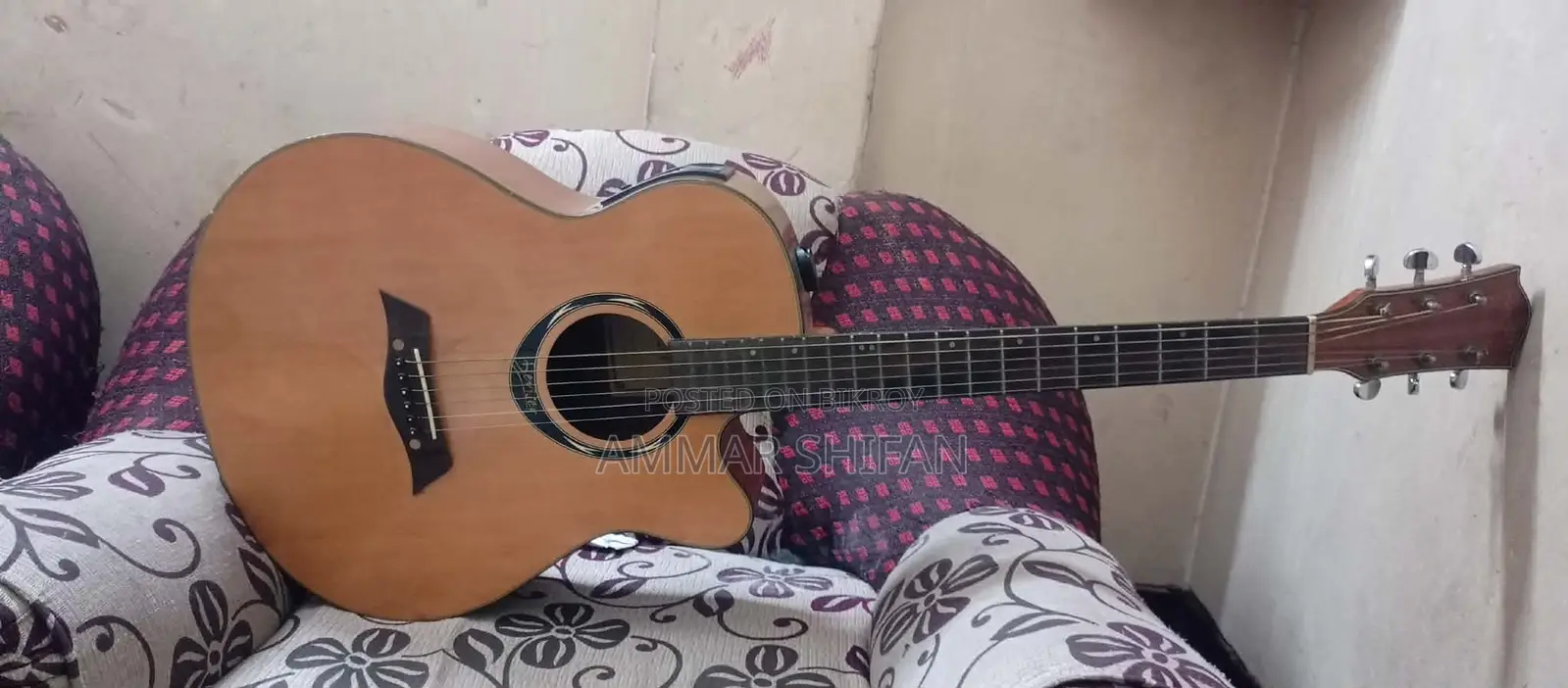 Deviser Guitar