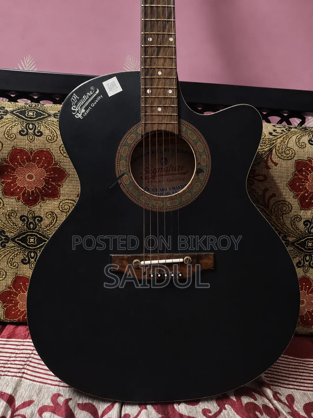 Signature 265 Guitar