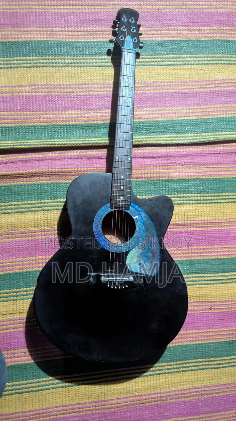 Guitar for sale