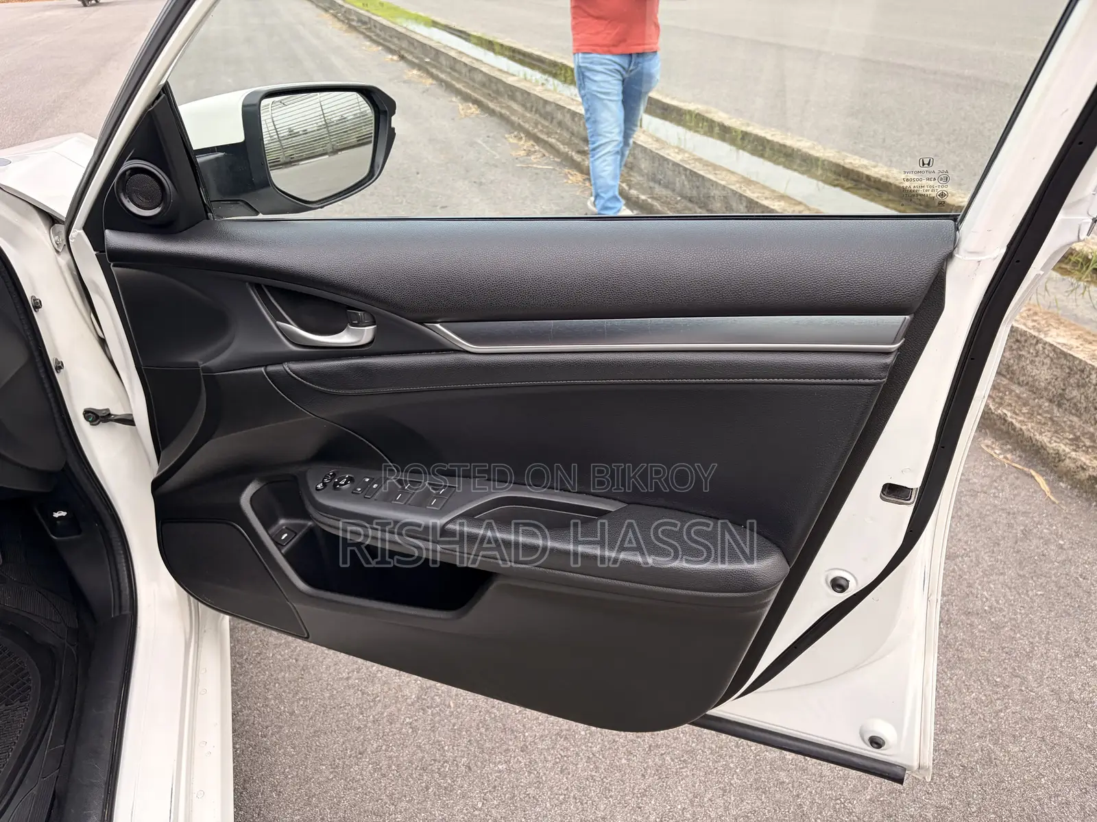 Honda Civic 2016 Pearl